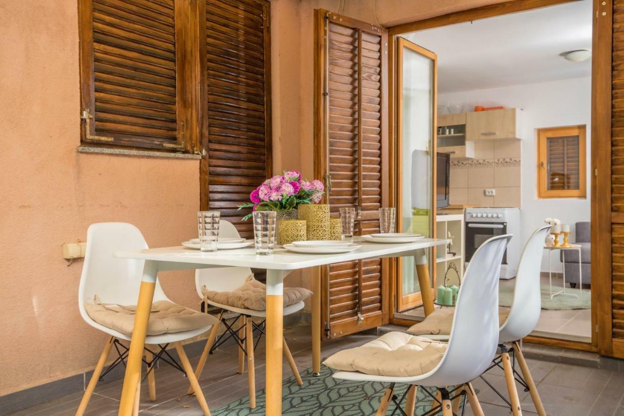 Maris Apartment